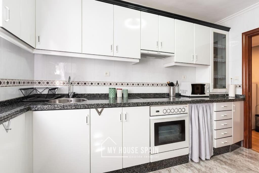 Myhousespain - Piso En Cimadevilla Junto Al Mar Gijón Esterno foto
